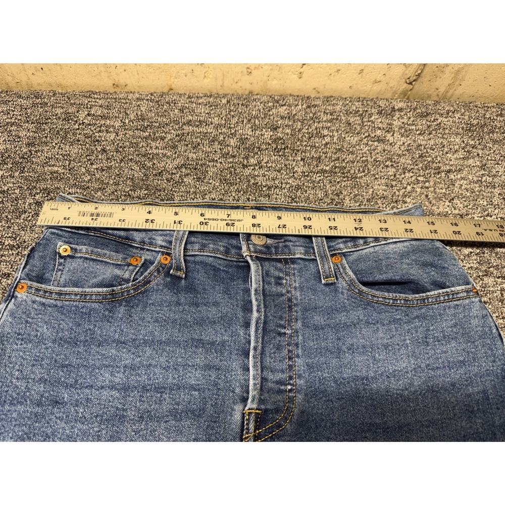 Levis Wedgie Straight High Rise Blue Jeans Medium Wash Button Fly 30x28 - Picture 7 of 9